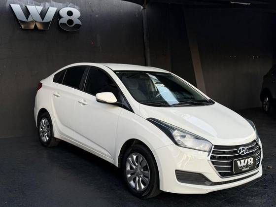 HYUNDAI HB20S 1.0 COMFORT PLUS 12V FLEX 4P MANUAL